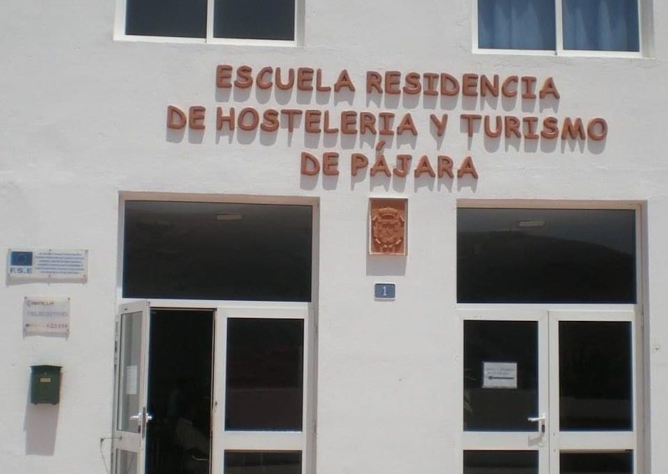 El Ayuntamiento de Pájara solicita al Gobierno de Canarias que no suprima el ciclo formativo medio de Servicio de Restauración del IES Jandía 